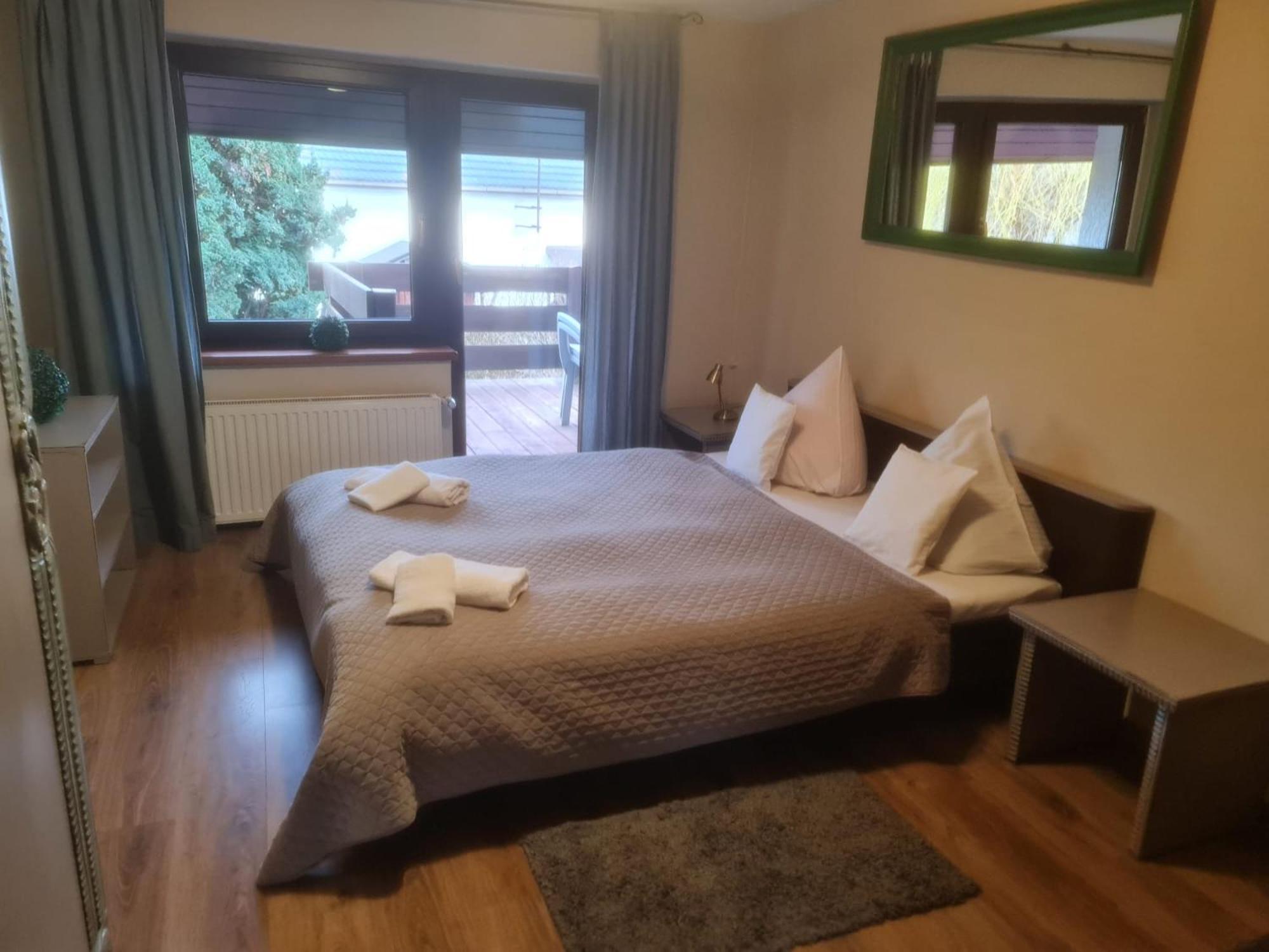 Apartamenty I Pokoje Aneta Piechowice  Esterno foto
